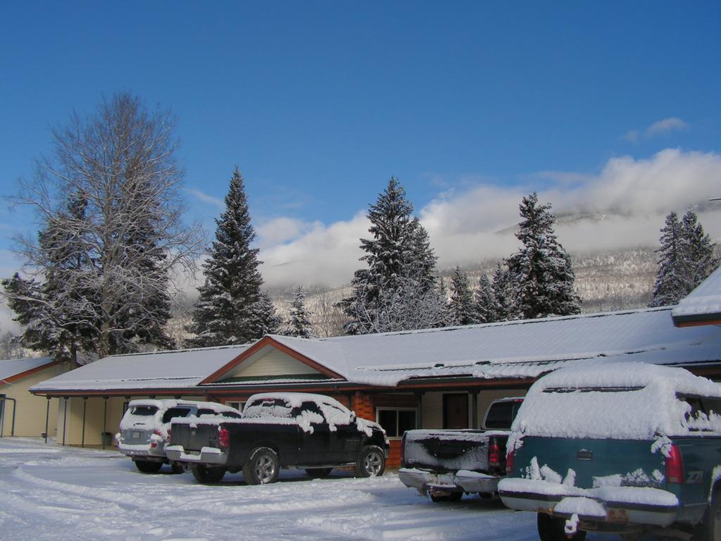 Bell Mountain Motel Mcbride Exteriör bild