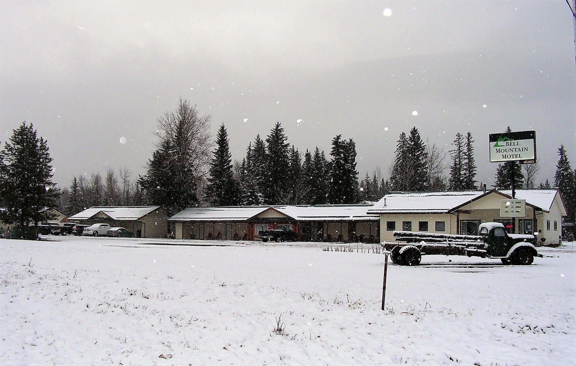 Bell Mountain Motel Mcbride Exteriör bild